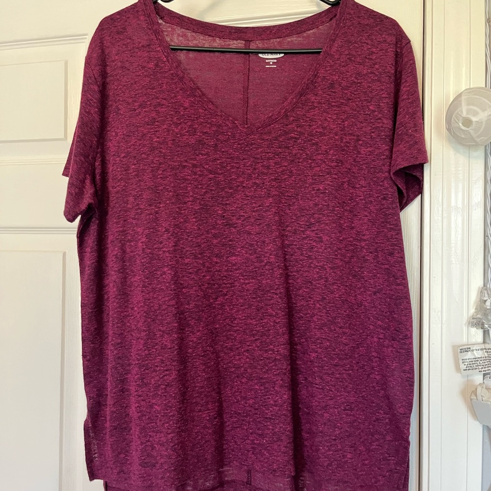 Old Navy Women's Short Sleeve Burgundy Tee